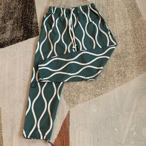 Women’s windbreaker - L